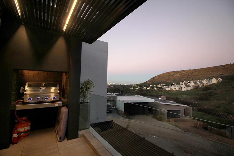3 Bedroom Property for Sale in Island View Western Cape